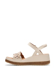 Кремовый - Clarks танкетка с разноцветными ремешками Kassanda - Изображение 2 из 7