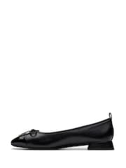 Clarks Black Ubree15 Poppy Shoes - Image 2 of 7