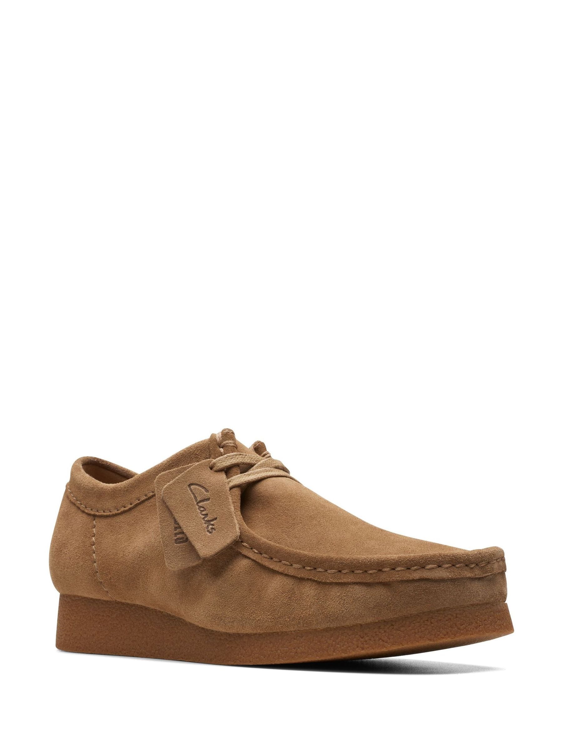 Cumpără Natural - Pantofi din piele întoarsă Clarks Wallabee EVO