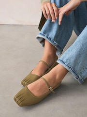 Green Standard Fit Forever Comfort® Square Toe Mary Jane Shoes - Image 2 of 8