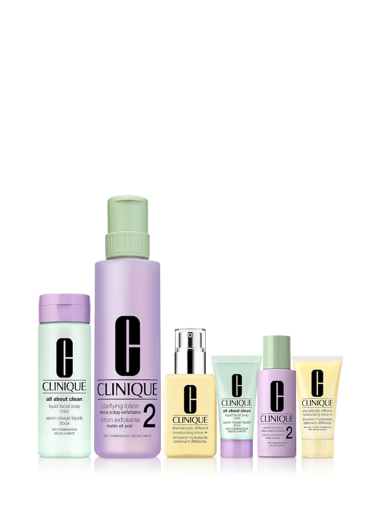 Clinique 3-Step Hydration Skincare Christmas Gift Set for Dry Combination Skin (Worth £131) - Image 2 of 4 Clinique 3-Step Hydration Skincare Christmas Gift Set for Dry Combination Skin (Worth £131) - Image 2 of 4