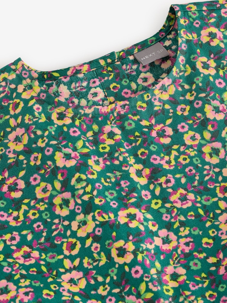 Green All Over Print Tiered Short Sleeves Dress - Image 2 of 3