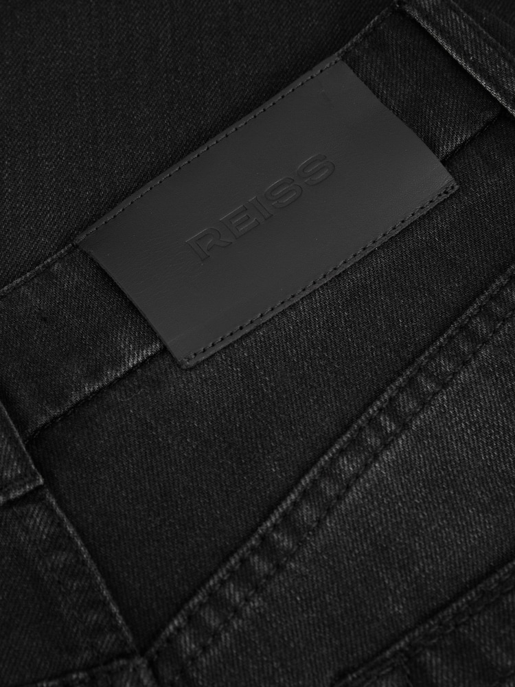 Negro - Reiss Raymond Double Pleat Wide Leg Jeans - Imagen 6 de 6 Negro - Reiss Raymond Double Pleat Wide Leg Jeans - Imagen 6 de 6