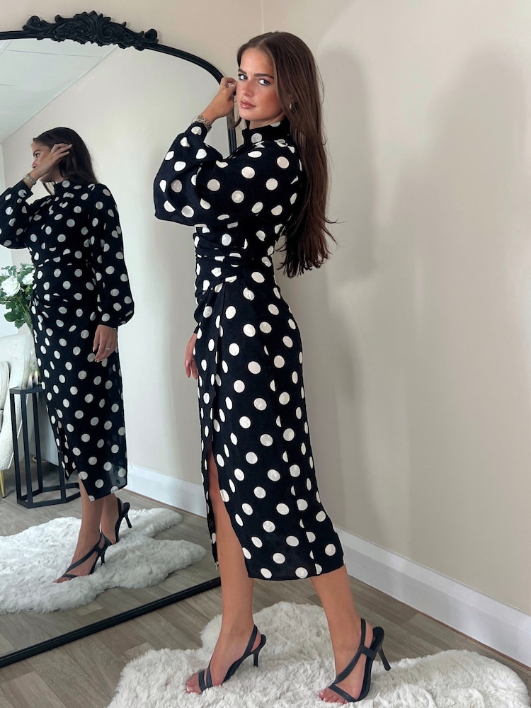 Girl In Mind Tessa Spotted Wrap dolg rokav; z dolgimi rokavi Midi obleka - Slika 2 iz 4 Girl In Mind Tessa Spotted Wrap dolg rokav; z dolgimi rokavi Midi obleka - Slika 2 iz 4