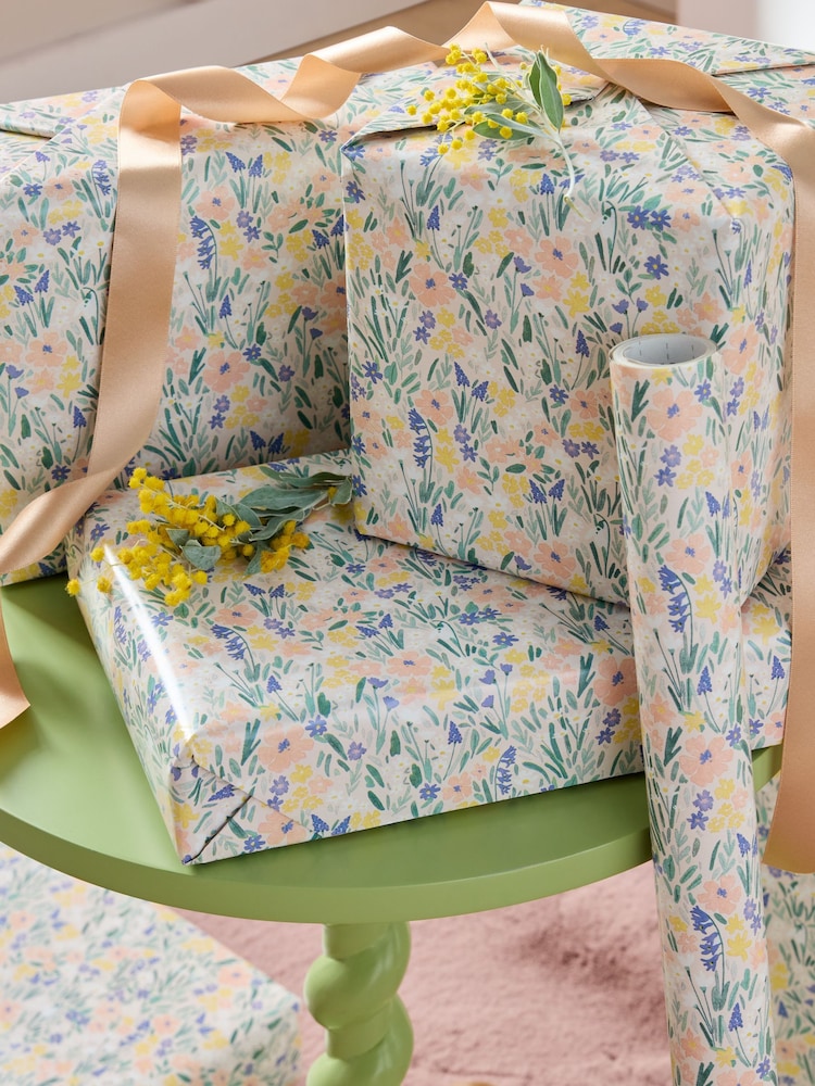 Floral 10 Metre Wrapping Paper - Image 2 of 4