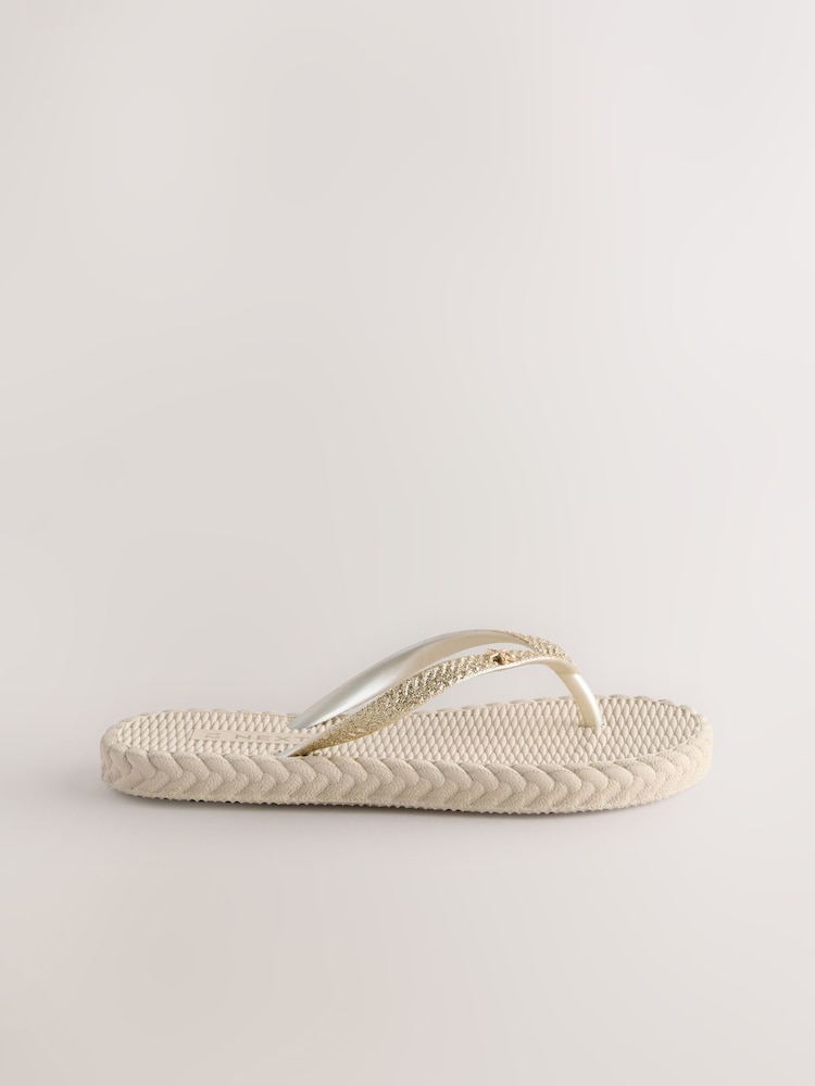 Neutrale Farbe - Flip-Flops - Bild 2 von 5 Neutrale Farbe - Flip-Flops - Bild 2 von 5