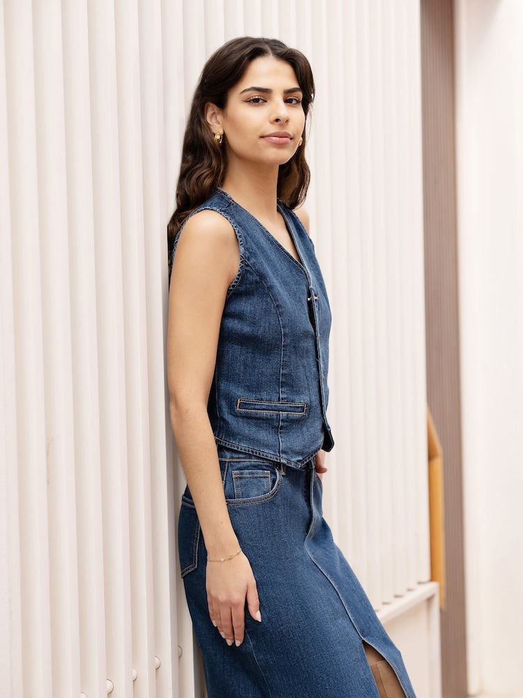 Yumi Blue Denim Stretch Fitted Midi Skirt With Front Split - Image 2 of 5