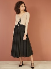 Yumi Gold Metallic Knitted Ribbed Tie Front Bolero - Image 2 of 4