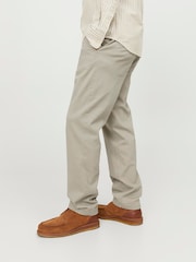 Szary - JACK & JONES Kane Relaxed Fit Chinos - Obraz 3 z 7