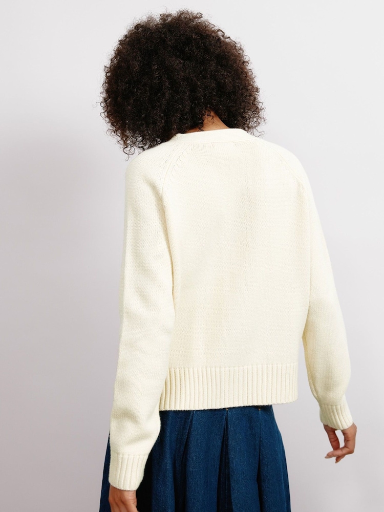 Albaray Cream Relaxed V-Neck Cardigan - صورة 2 من 6 Albaray Cream Relaxed V-Neck Cardigan - صورة 2 من 6