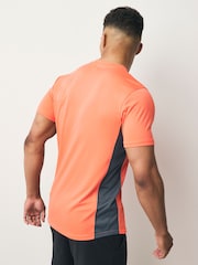 Under Armour Red Challenger Train Short Sleeve T-Shirt - Image 3 of 4