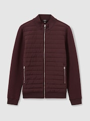 Burdeos - Chaqueta híbrida guateada de punto con cremallera Freddie de Reiss - Imagen 2 de 7