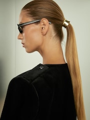 Reiss Black Viola Petite Cropped Velvet Jacket - Image 4 of 7