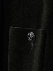 Reiss Black Viola Petite Cropped Velvet Jacket - Image 6 of 7