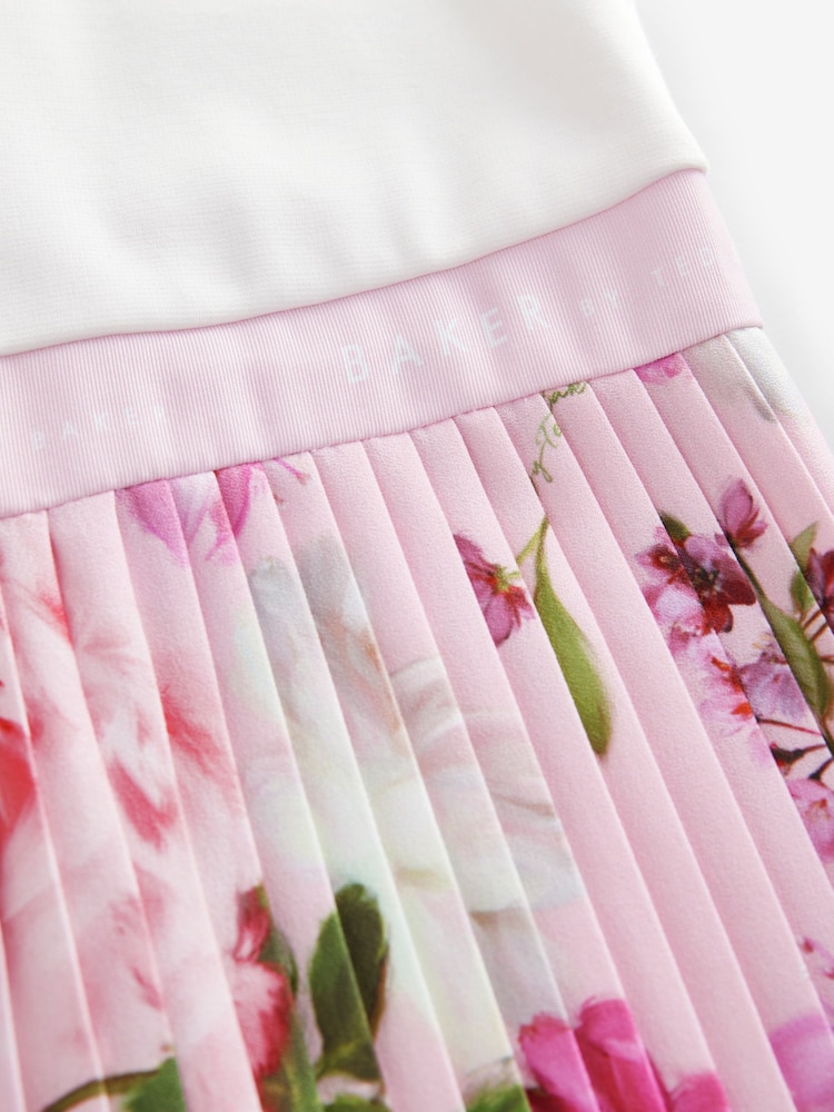Baker by Ted Baker Rose Plissé Leg Fleuri Imprimé Combinaison - Image 8 of 9
