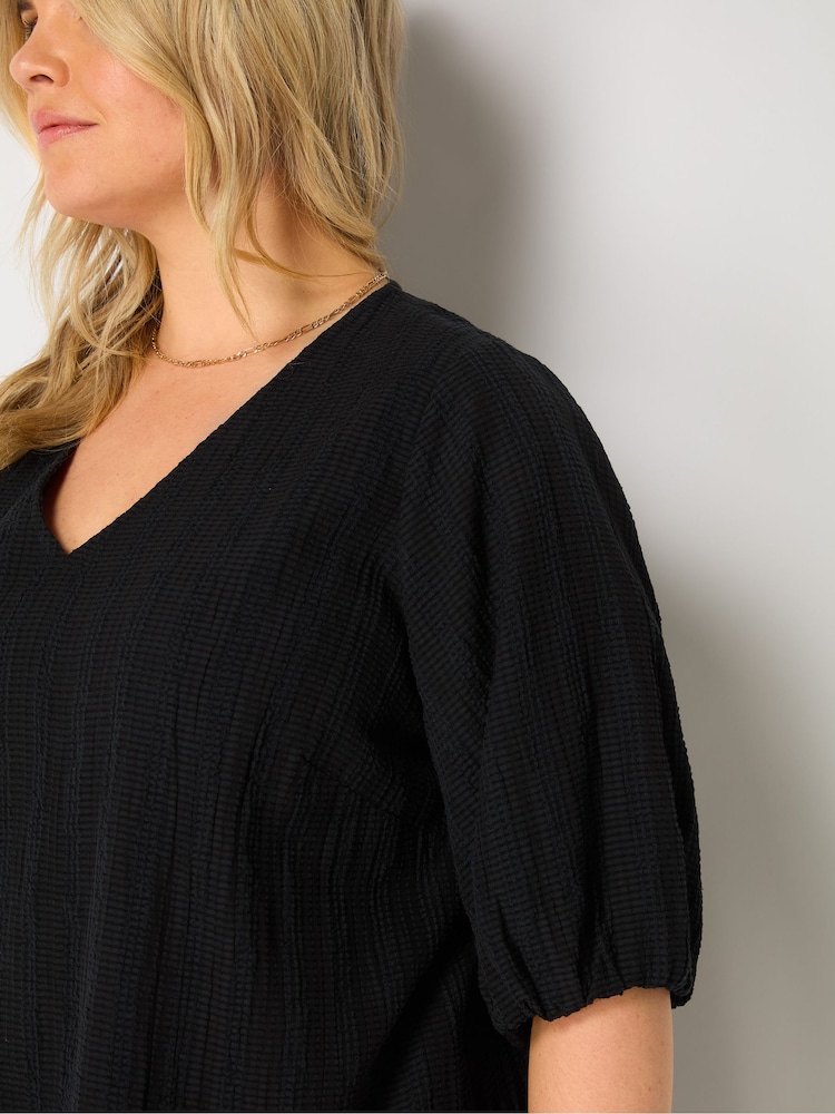 Live Unlimited Curve Textured Puff Sleeve Black Top - Image 4 of 4