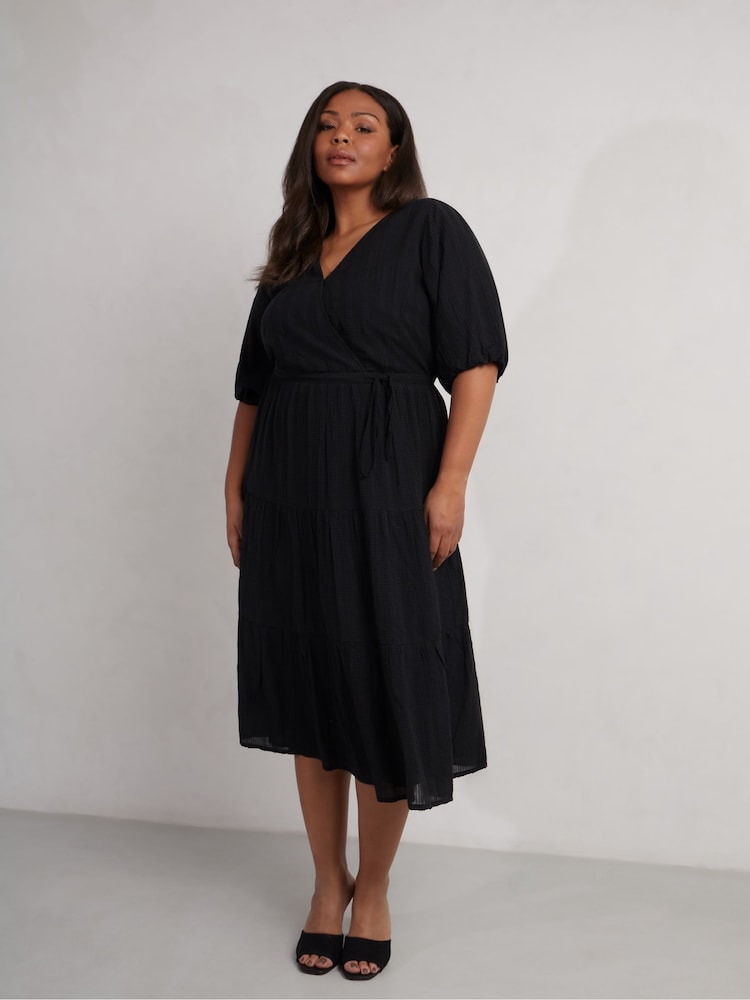 Live Unlimited Curve Textured Tiered Midi Black Dress - Image 2 of 4 Live Unlimited Curve Textured Tiered Midi Black Dress - Image 2 of 4