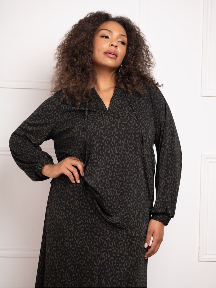 Live Unlimited Curve Khaki Green Dash Print V-Neck Jersey Raglan Sleeve Blouse - Image 1 of 3