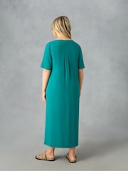 Live Unlimited Green Curve V-Neck T-Shirt Maxi Dress - Image 3 of 4