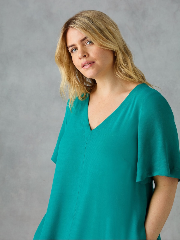 Live Unlimited Green Curve V-Neck T-Shirt Maxi Dress - Image 4 of 4