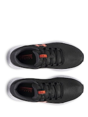 Under Armour Black/Red Surge 4 Trainers - Image 4 of 5