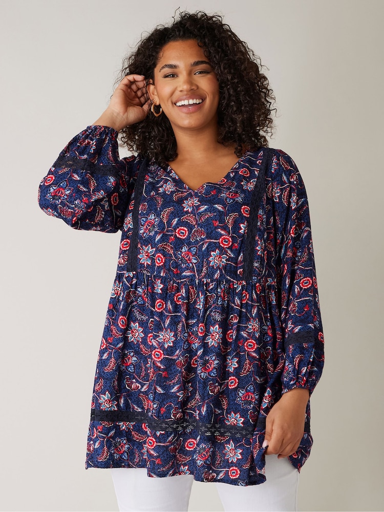Evans Blue & Red Curve Crochet Trim Top - Image 1 of 5