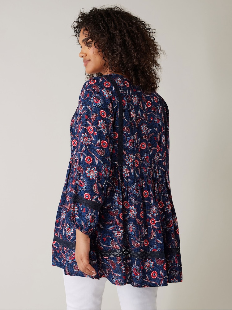 Evans Blue & Red Curve Crochet Trim Top - Image 3 of 5