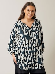 Evans Blue Abstract Animal Print Top - Image 2 of 5