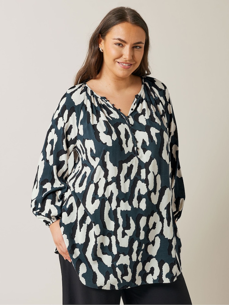 Evans Blue Abstract Animal Print Top - Image 2 of 5