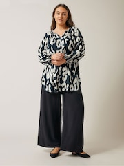 Evans Blue Abstract Animal Print Top - Image 3 of 5