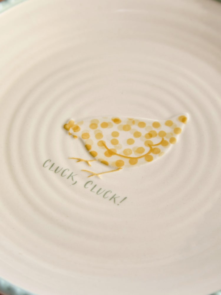 Set of 2 Sage Green Chicken Side Plates - Image 4 of 4 Set of 2 Sage Green Chicken Side Plates - Image 4 of 4