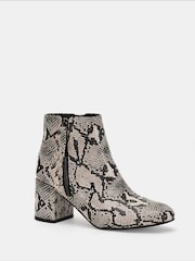 Novo Animal Regular Fit Davion Zip Block Heel Ankle Boots - Image 4 of 6