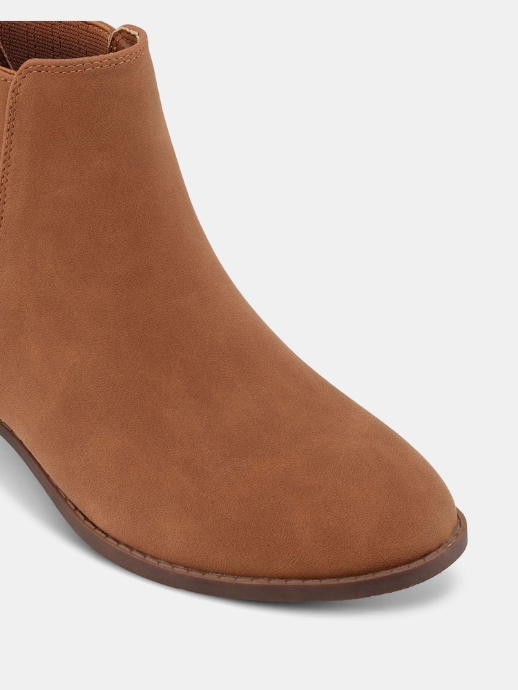 Novo Brown Regular Fit Dillion Low Ankle Chelsea Boots - Image 6 of 6