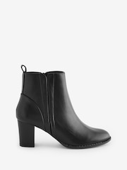 Novo Black Wide Fit Vienna Block Heel Chelsea Boots - Image 3 of 6