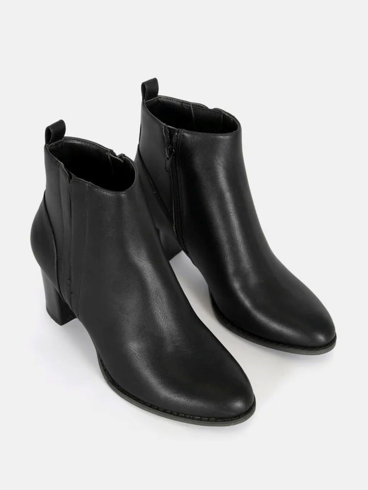 Novo Black Wide Fit Vienna Block Heel Chelsea Boots - Image 5 of 6