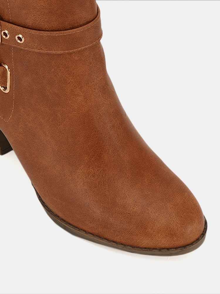 Braun - Novo Jayda Absatzstiefel mit Schnallendetail - Bild 6 von 6 Braun - Novo Jayda Absatzstiefel mit Schnallendetail - Bild 6 von 6