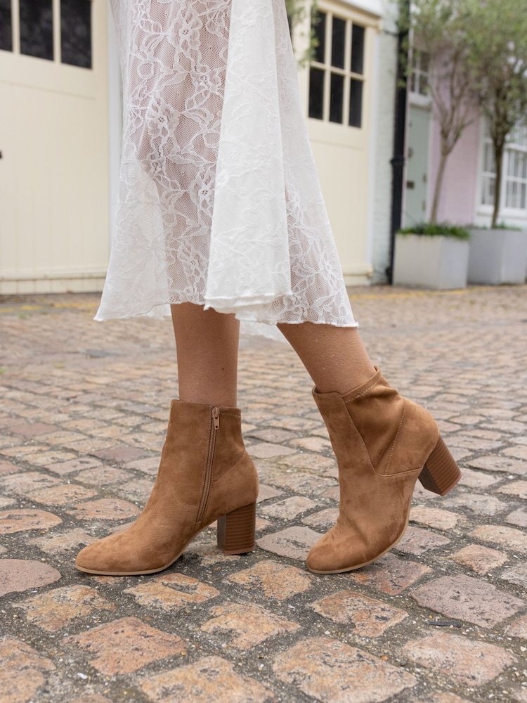 Novo Natural Regular Fit Holland Stretch Block Ankle Boots - Image 1 of 6