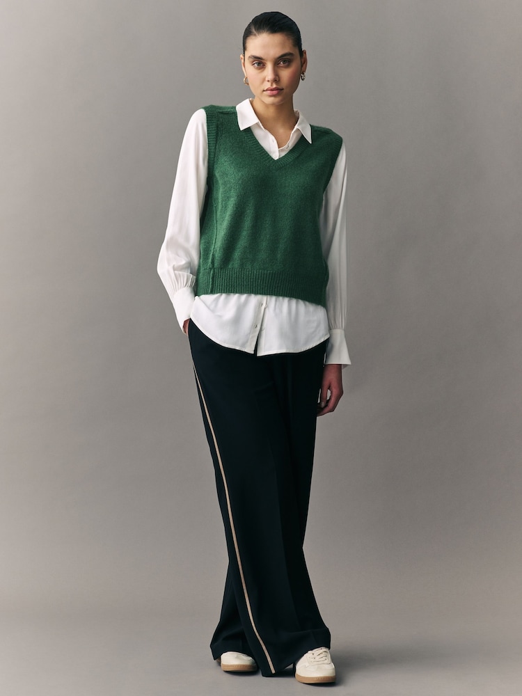 Green V-Neck Knitted Tank Shirt Layer Jumper with Wool - Image 2 of 7
