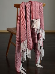 Red Herringbone Cosy Throw - Image 2 of 5