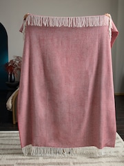 Red Herringbone Cosy Throw - Image 3 of 5