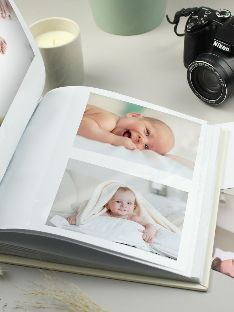 Personalised Zoo Animals Square Photo Album by PMC - Image 2 of 4