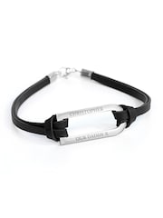 Treat Republic Mens Personalised Shoreditch Leather Black Bracelet - Image 4 of 4
