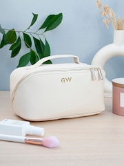 Treat Republic Personalised Aspen Travel Accessory White Case - Image 1 of 3
