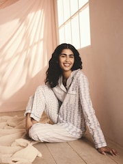 Blue Print Mix - بيجاما من القطن 100% مزودة بأزرار كاملة من Cath Kidston - صورة 2 من 10