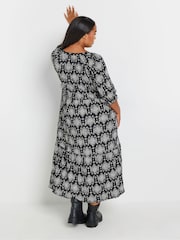 Yours Curve Black Stamp Tile Notch Neck Tierred Dress - Image 3 of 4