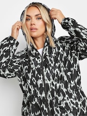 Yours Curve Black Lightweight Parka - Image 4 of 5