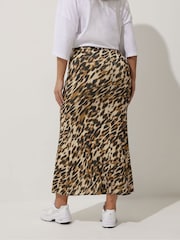 Yours Curve Brown Limited Collection Leopard Print Maxi Skirt - Image 3 of 7