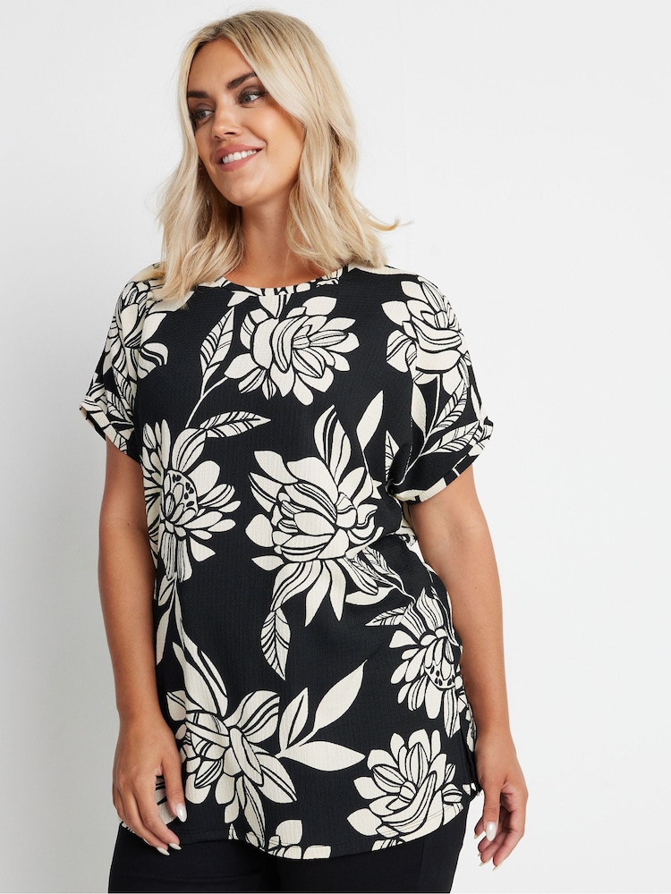 Yours Curve Black Round Neck Textured Grown On T-Shirt - Image 2 of 5
