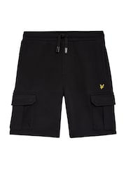 شورت رياضي كارجو مريح للأولاد من Lyle & Scott - صورة 1 من 3