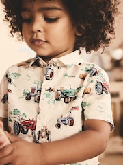 White Tractor Print Cath Kidston 100% Cotton Short Sleeve Shirt (3mths-7yrs) - Image 5 of 9